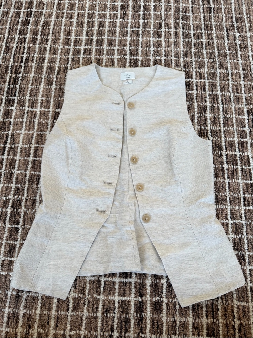 Aritzia button down vest
